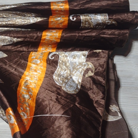 Beautiful Flowy Mini Dress - Picture 7 of 15